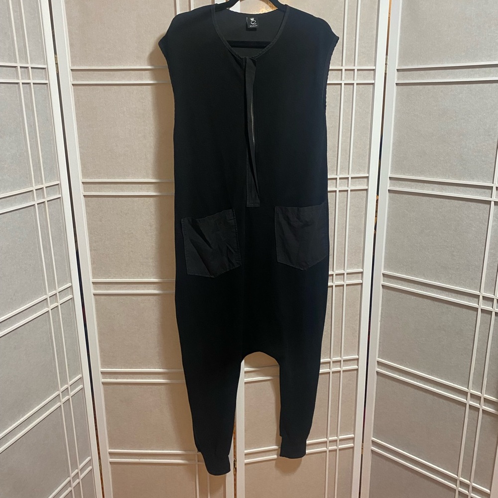 Unisex zipper black jumpsuit QLZW size M